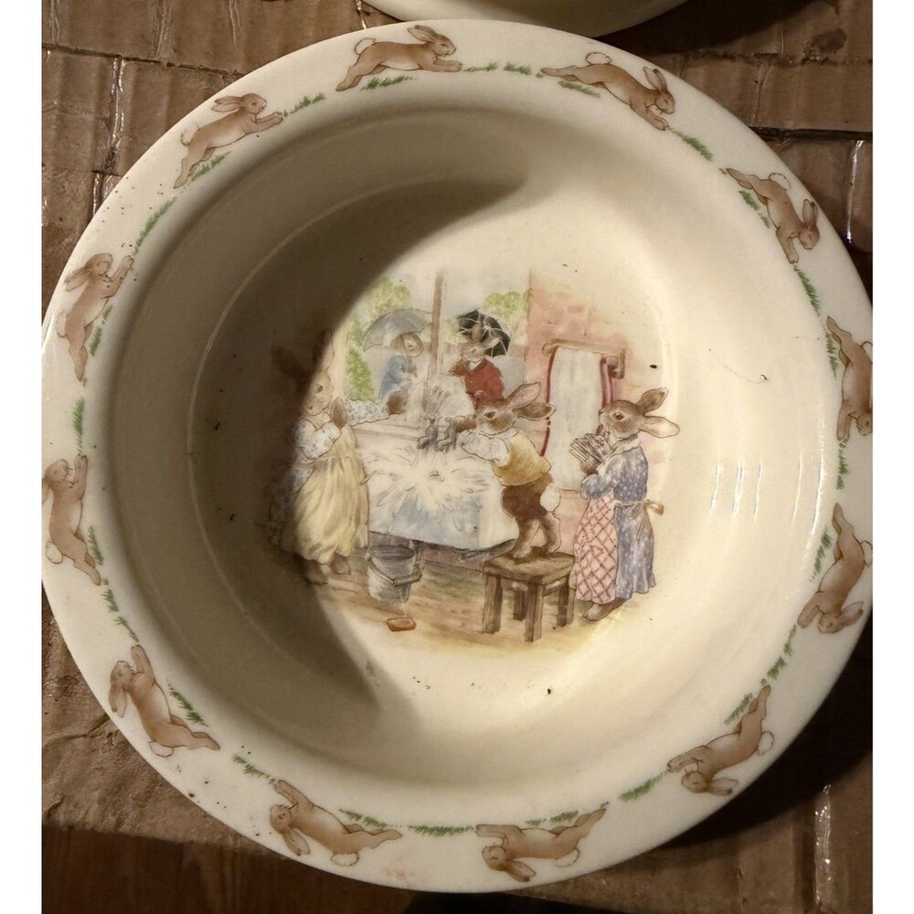 Royal Daulton Bunnykins Bowl